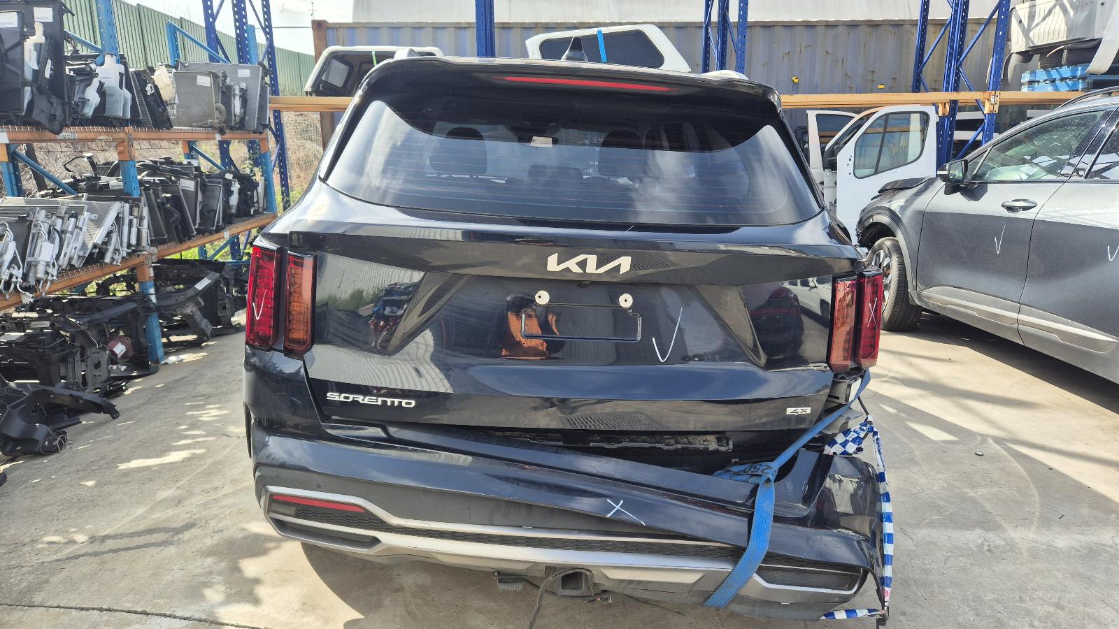 View Auto part Front Bumper Kia Sorento 2023