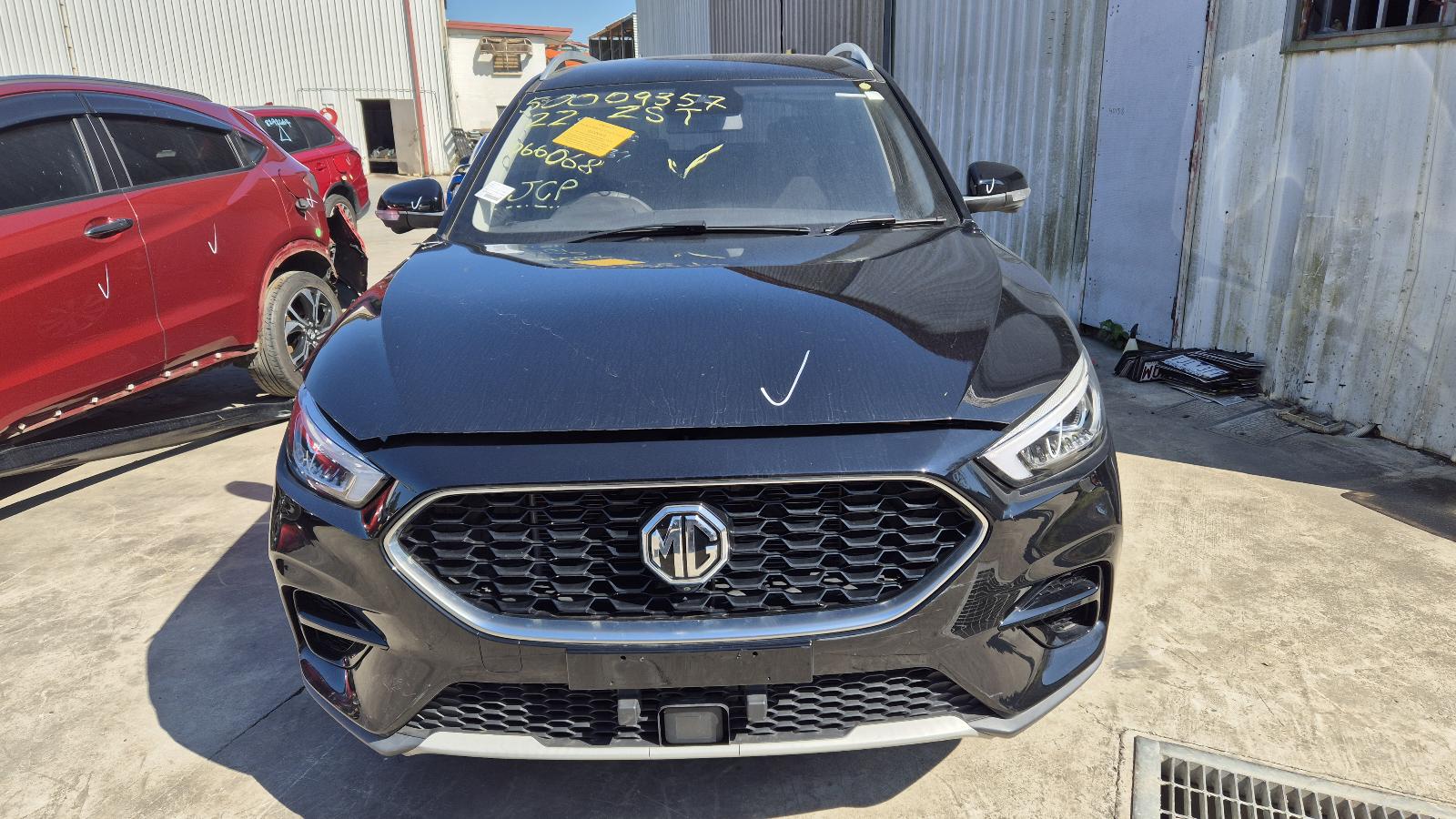 View Auto part Left Headlamp Mg Zs 2022