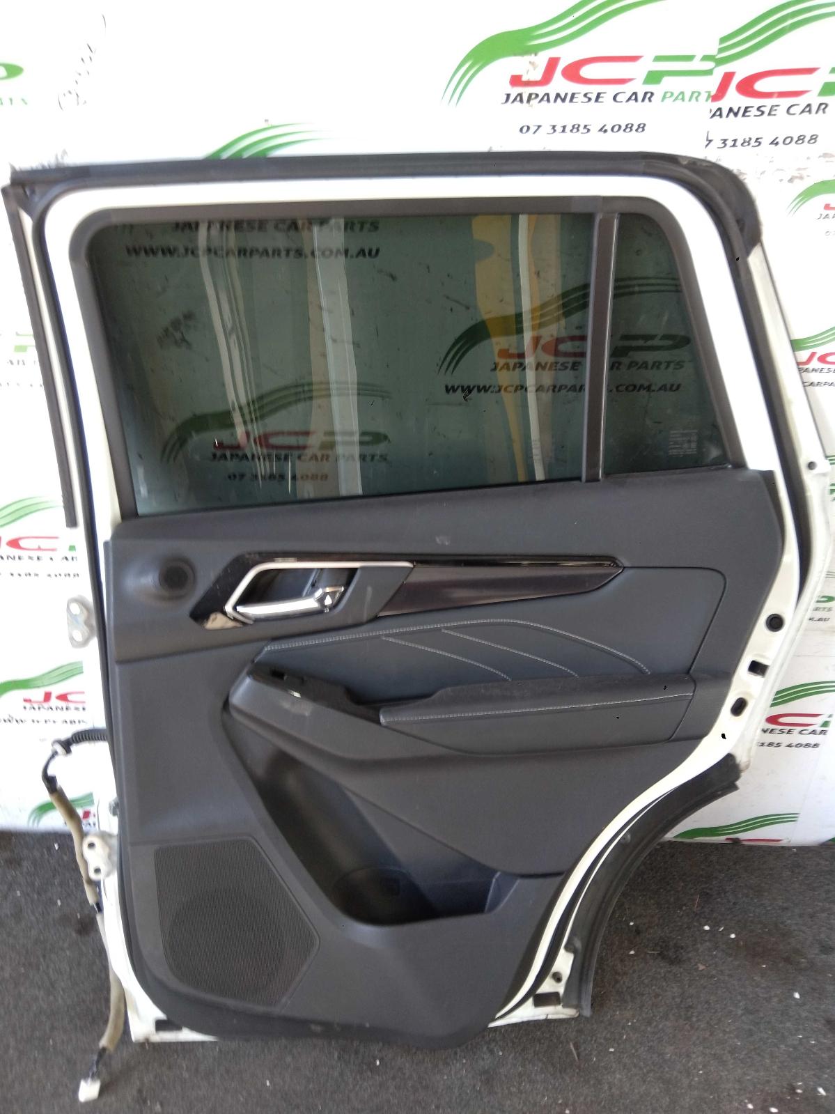 View Auto part Right Rear Door Sliding Isuzu Mu-x 2023