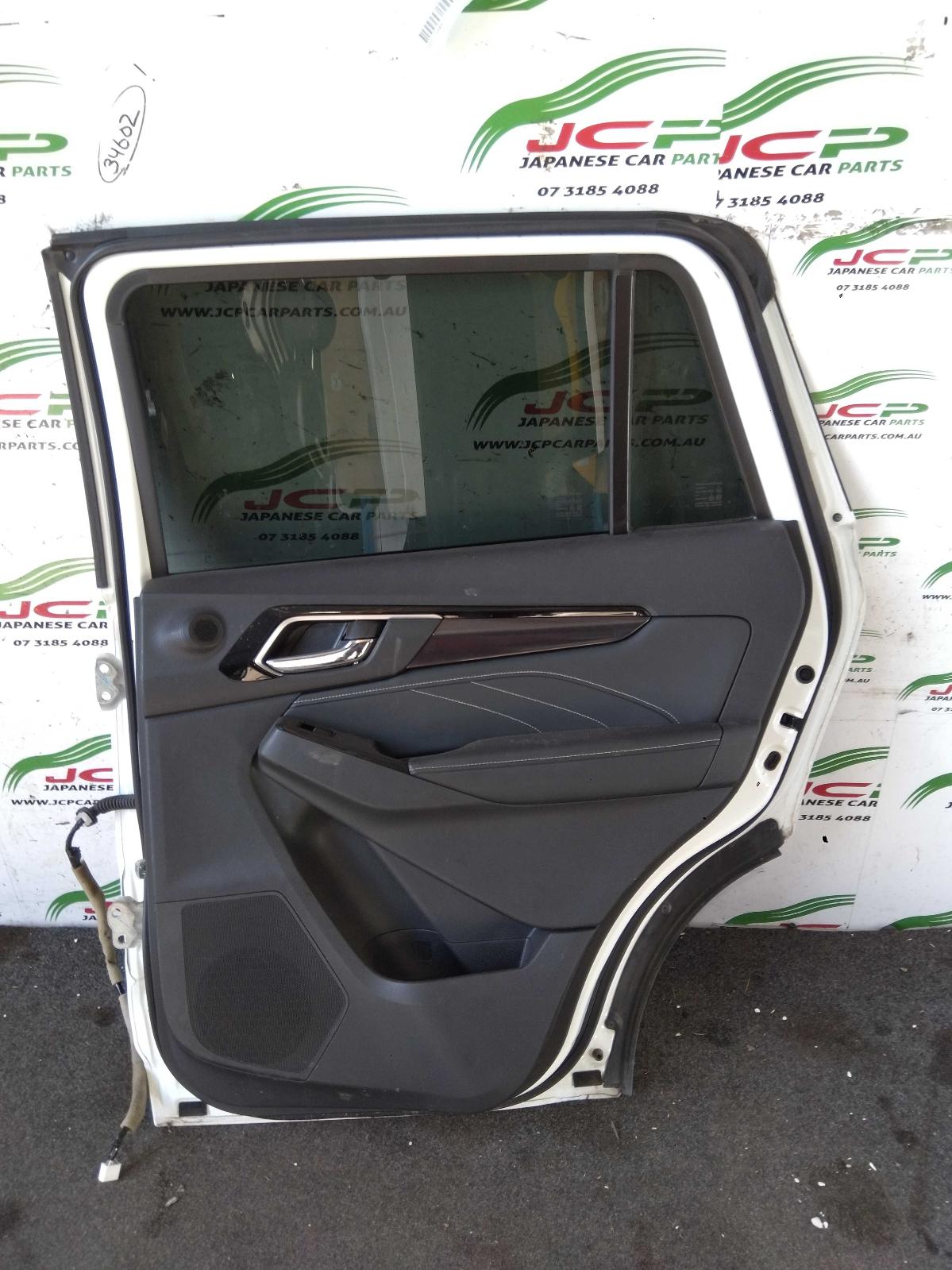 View Auto part Right Rear Door Sliding Isuzu Mu-x 2023
