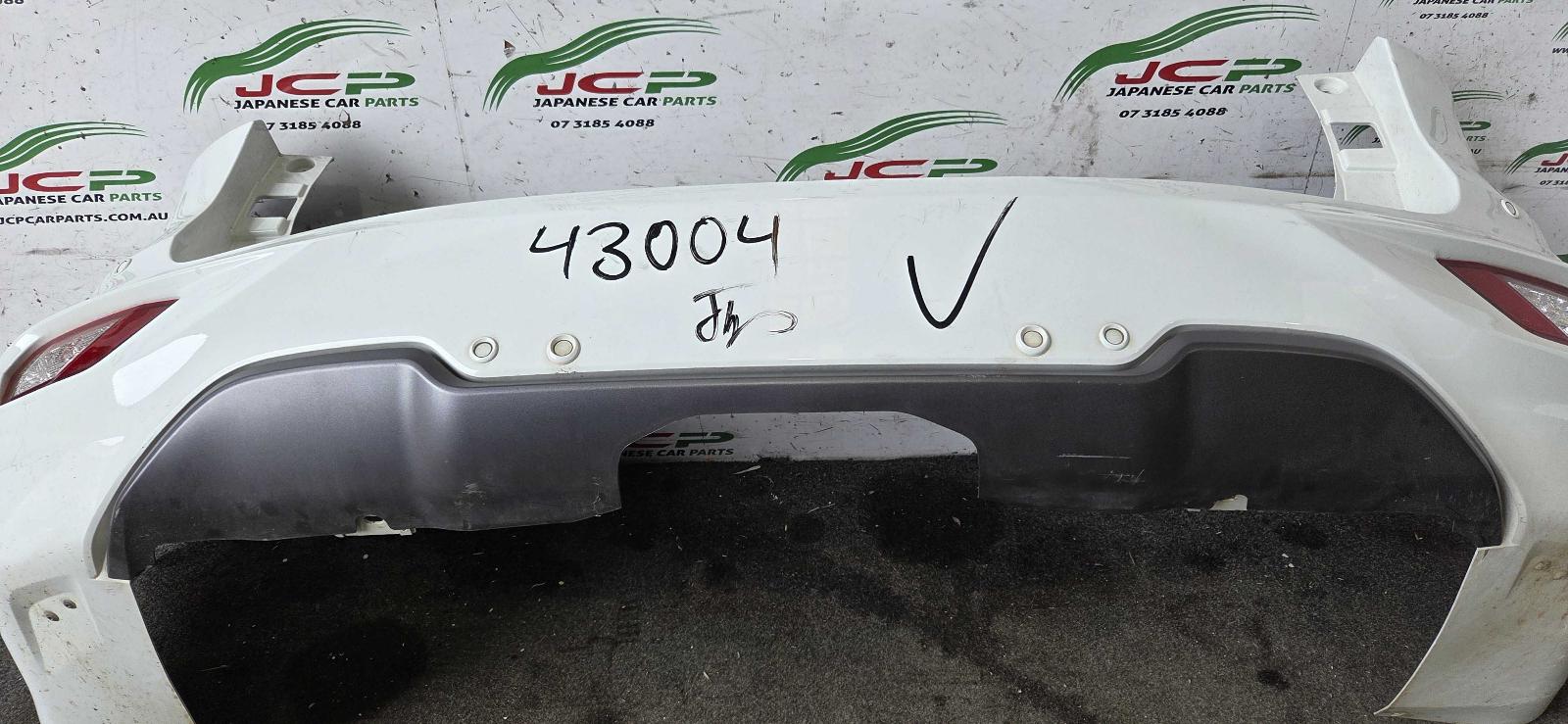 View Auto part Rear Bumper Isuzu Mu-x 2023