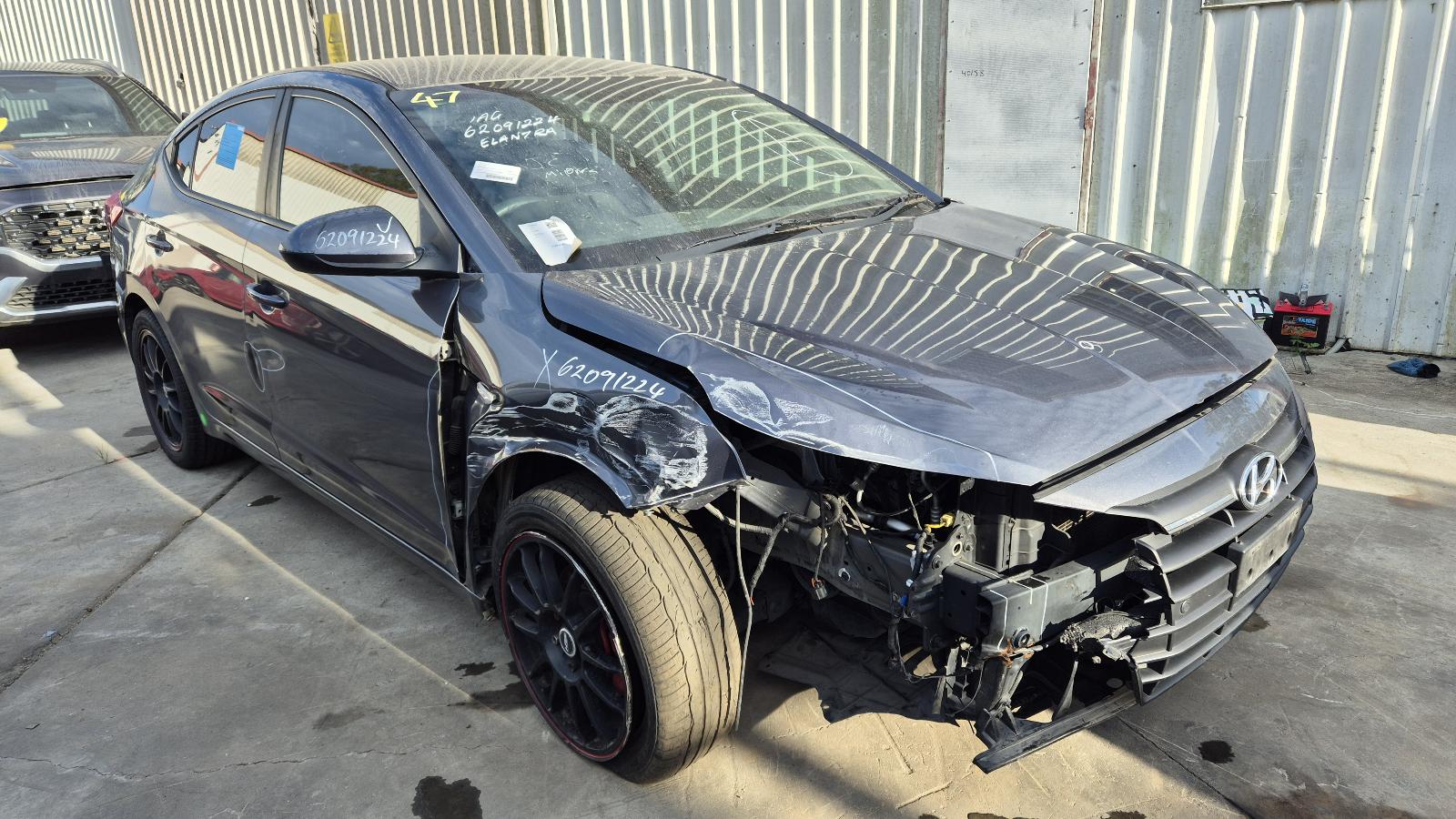 2019 Hyundai Elantra Right Door Mirror View Auto part Right Door Mirror Hyundai Elantra 2019