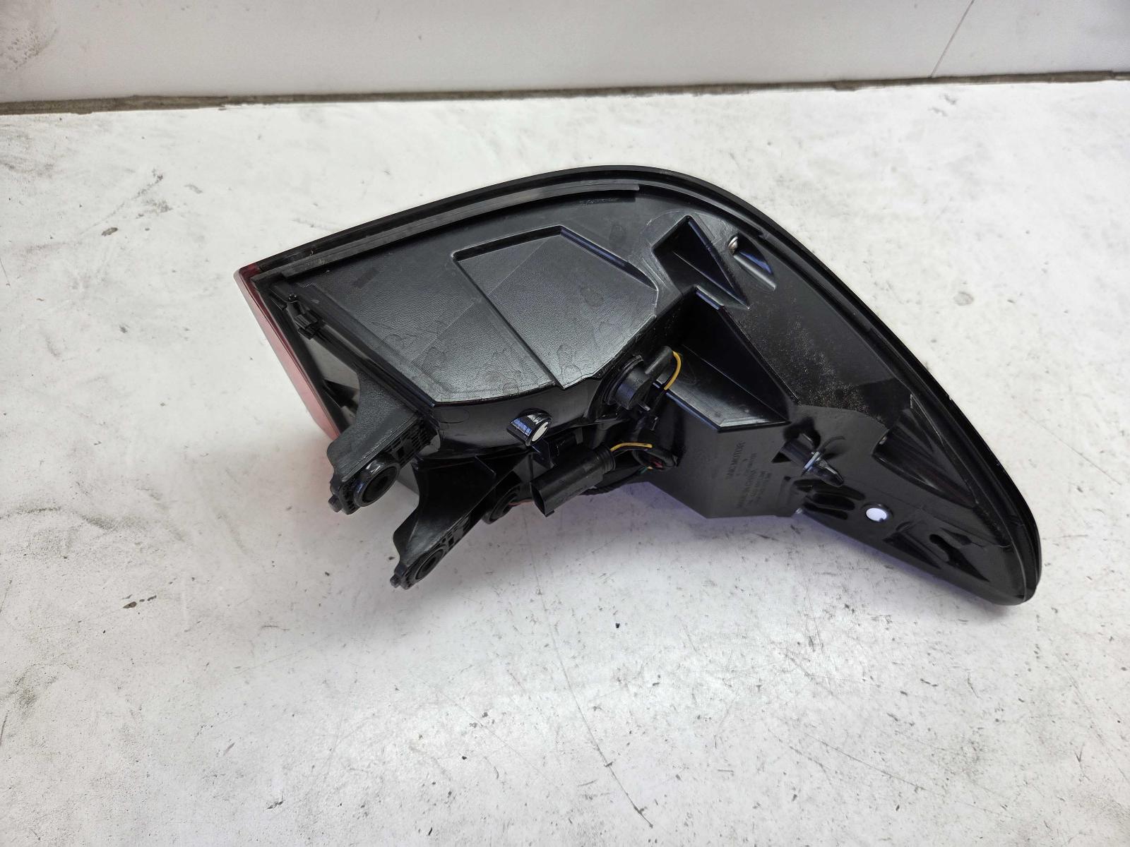 View Auto part Right Taillight Mg Zs 2022