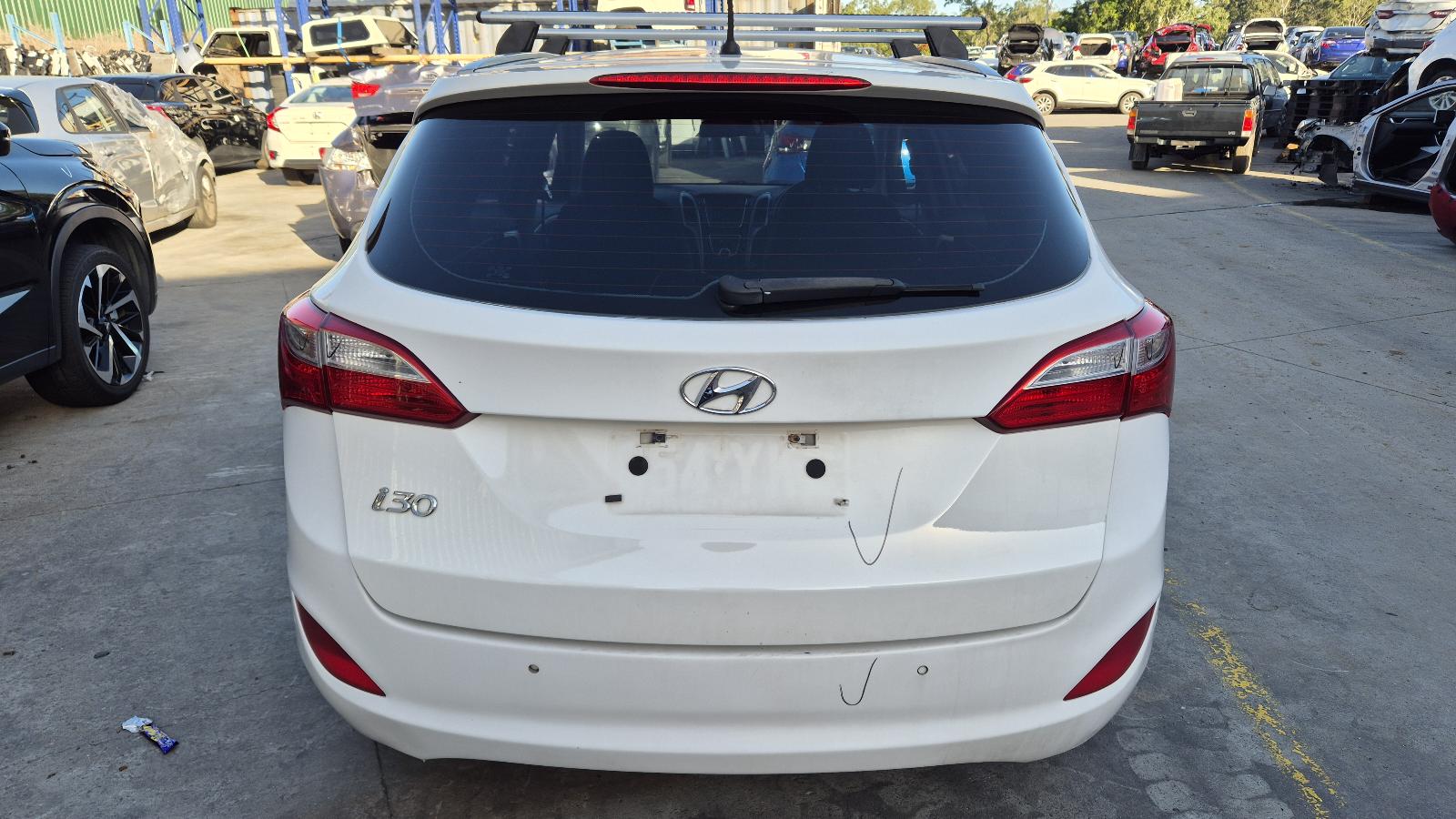 View Auto part Left Rear Door/Sliding Hyundai I30 2014