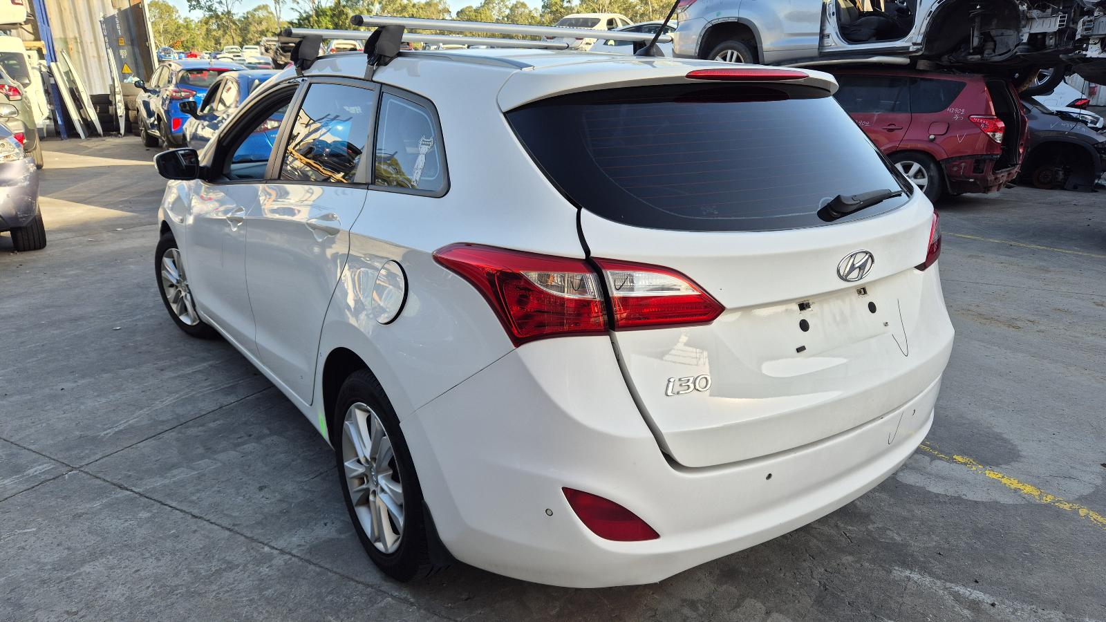 View Auto part Left Rear Door/Sliding Hyundai I30 2014