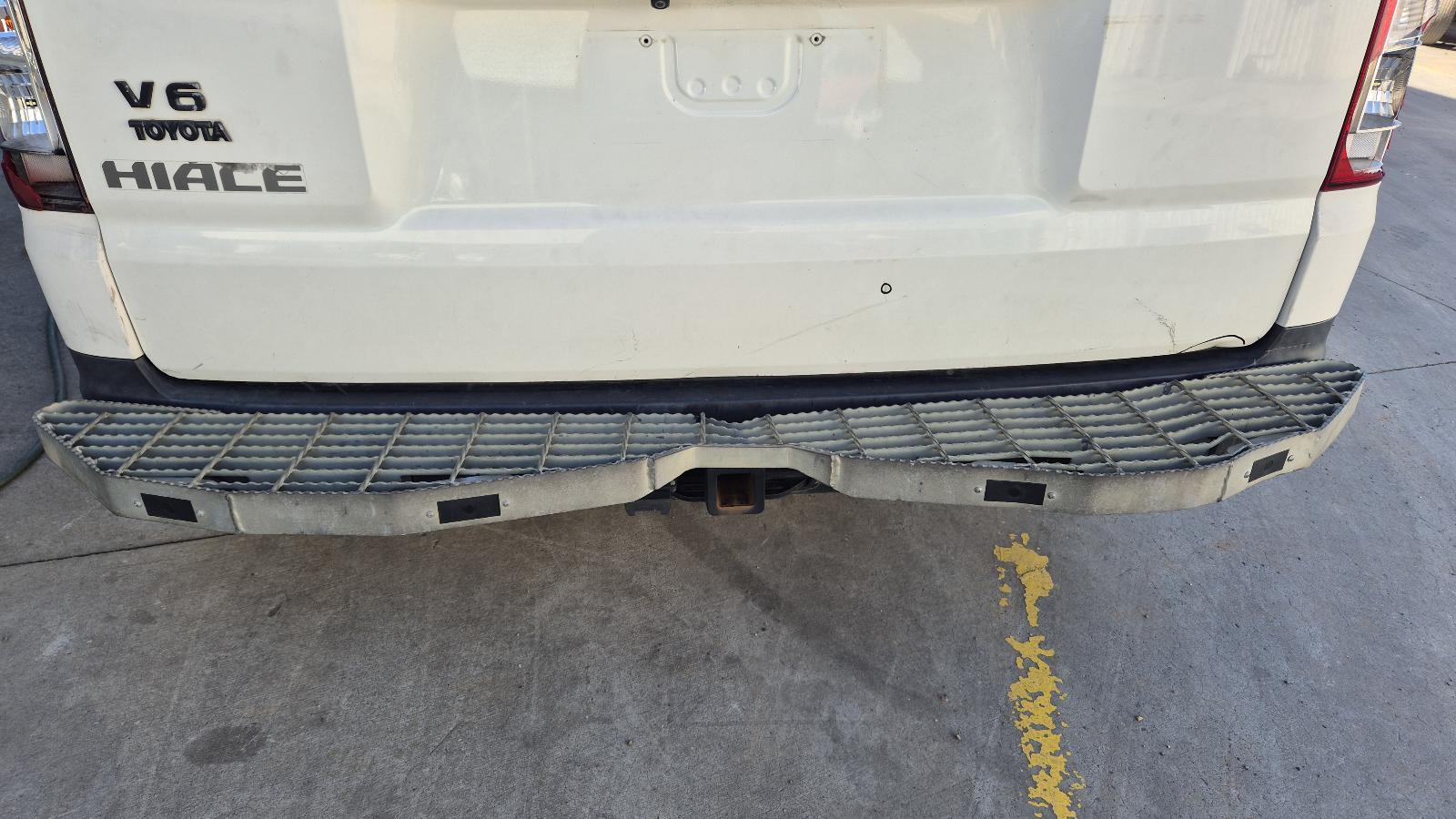 View Auto part Right Door Mirror Toyota Hiace 2020