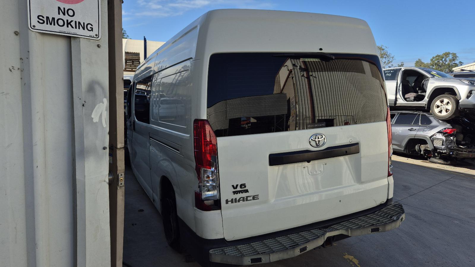 View Auto part Right Door Mirror Toyota Hiace 2020