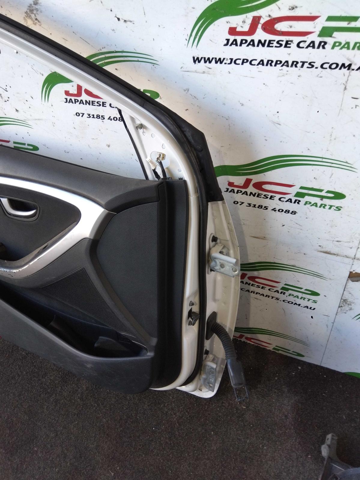 View Auto part Left Front Door Hyundai I30 2014