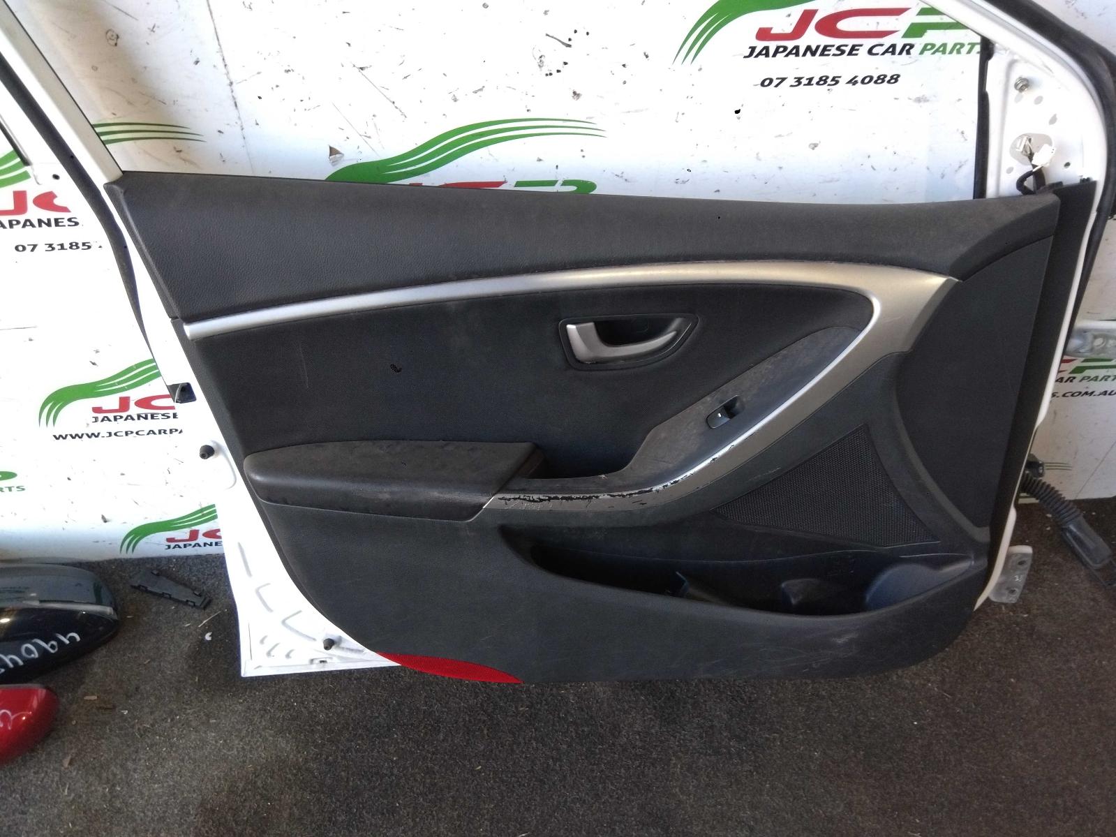 View Auto part Left Front Door Hyundai I30 2014