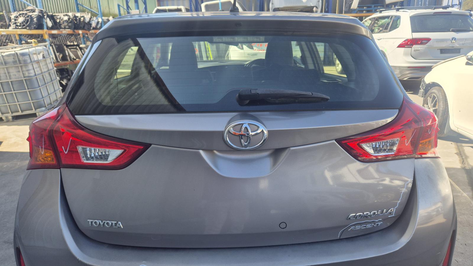 View Auto part Bootlid/Tailgate Toyota Corolla 2013