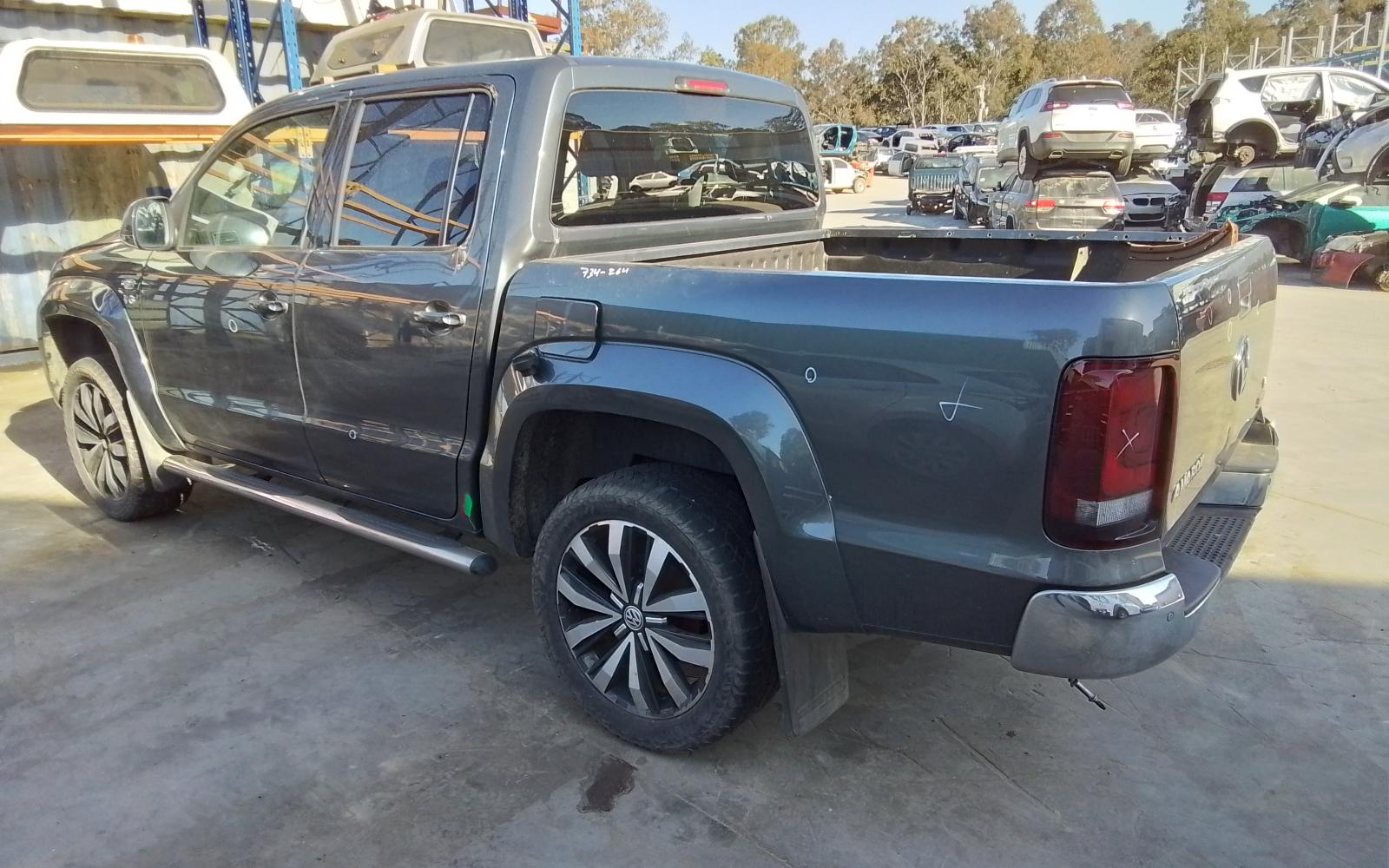 View Auto part Left Door Mirror Volkswagen Amarok 2019